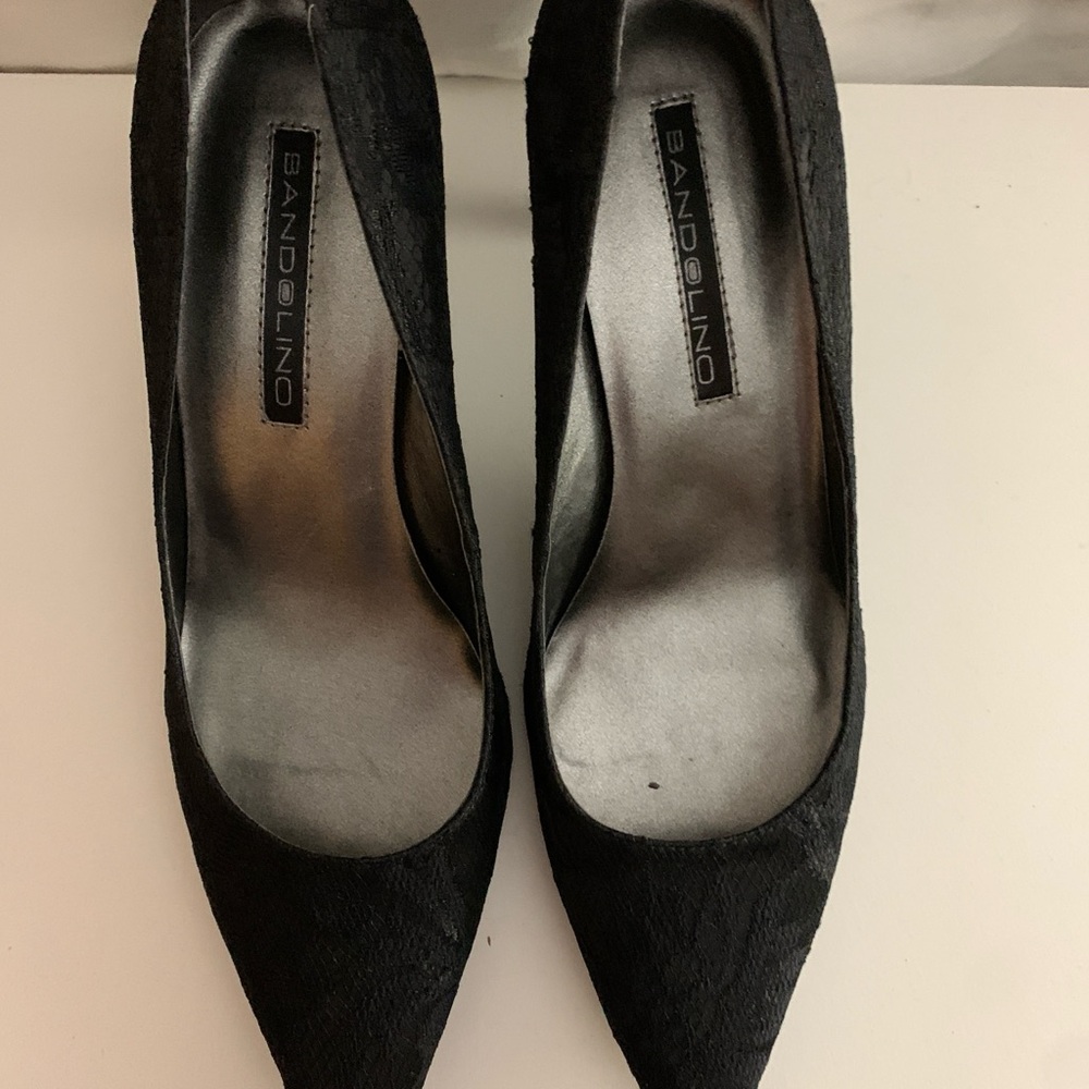 Bandolino Black Heels Classic lace Pumps